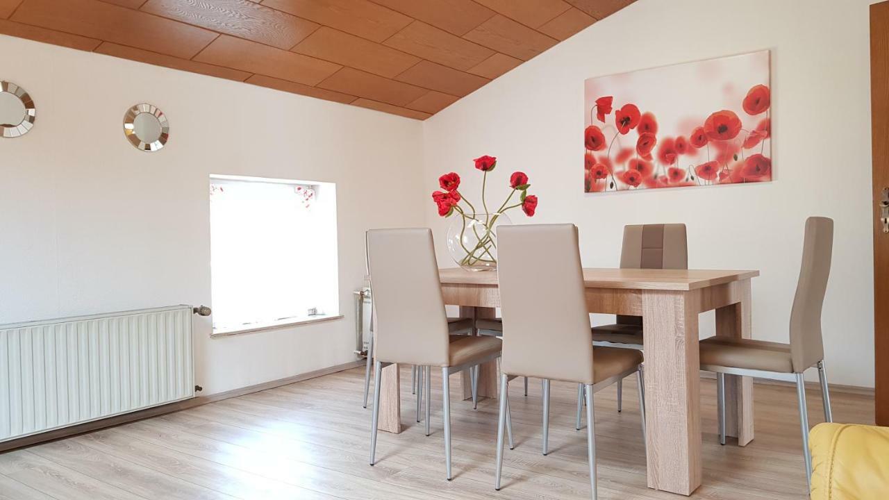 Elena Flat Mohn Duisburg Zentrum Extérieur photo
